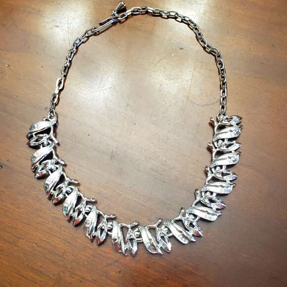 VINTAGE Silver-tone Classic Link Necklace - Picture 1 of 5